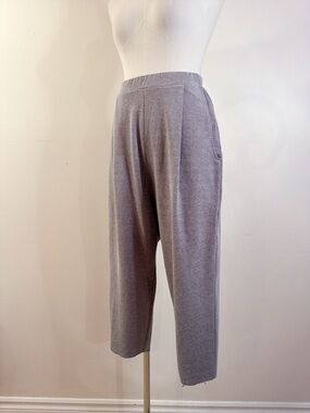 🩶 Grey High-Waisted Pants